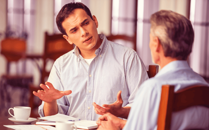 bg-men_talking_discussion_conversion_optimisation-w1920h1200